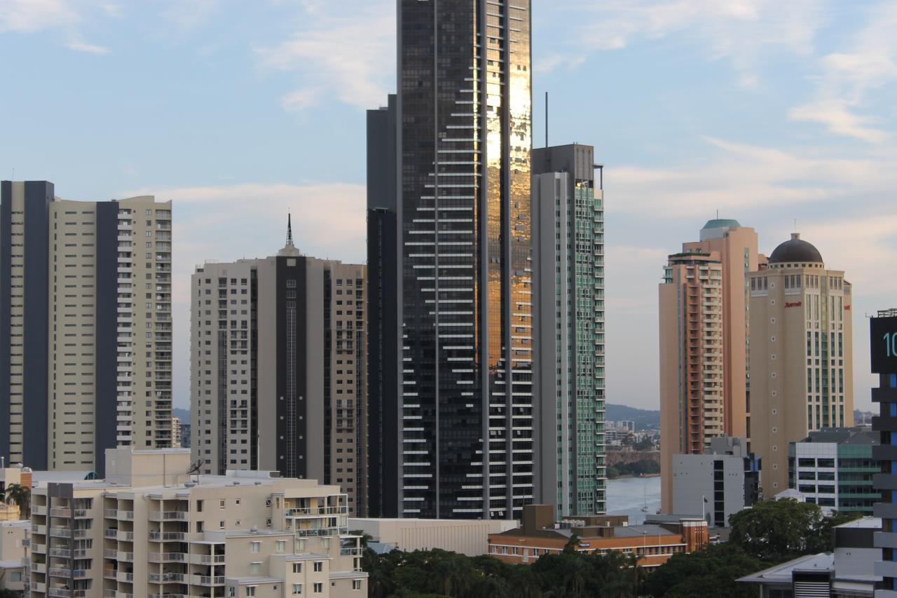Spectacular Views Of Cbd By Fv With Free Car Park Leilighet Brisbane Eksteriør bilde